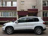 Volkswagen Tiguan 2015 годаүшін6 500 000 тг. в Уральск – фото 3