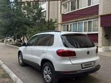 Volkswagen Tiguan 2015 годаүшін6 500 000 тг. в Уральск – фото 4