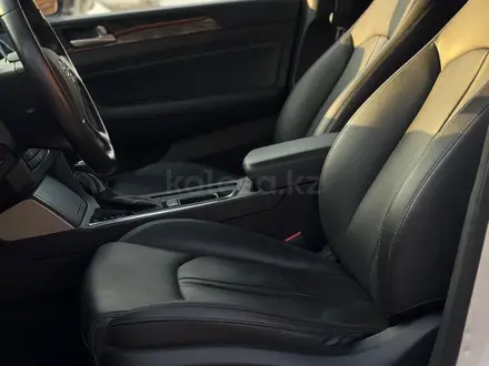 Hyundai Sonata 2014 годаүшін8 900 000 тг. в Алматы – фото 16