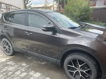 Toyota RAV4 2019 года за 13 500 000 тг. в Экибастуз