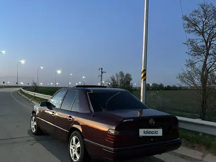 Mercedes-Benz E 230 1992 года за 1 200 000 тг. в Тараз