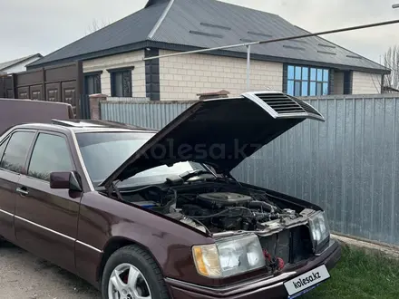 Mercedes-Benz E 230 1992 года за 1 200 000 тг. в Тараз – фото 7