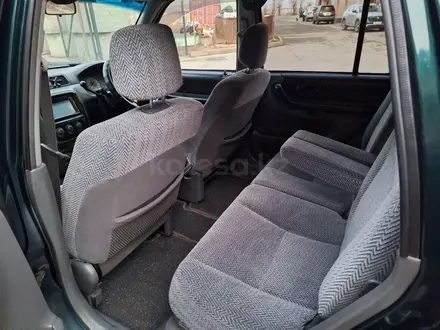 Honda CR-V 1997 года за 3 500 000 тг. в Алматы – фото 32