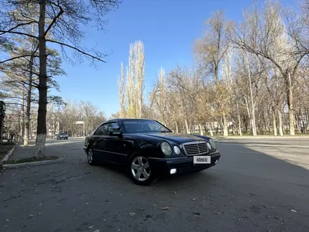 Mercedes-Benz E 280 1996 года за 3 500 000 тг. в Сарыкемер – фото 2