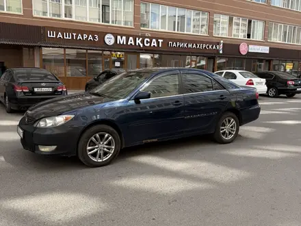 Toyota Camry 2003 года за 3 900 000 тг. в Астана – фото 2