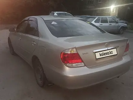 Toyota Camry 2004 года за 4 900 000 тг. в Усть-Каменогорск – фото 2