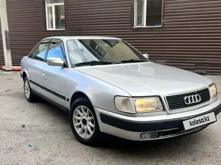Audi 100