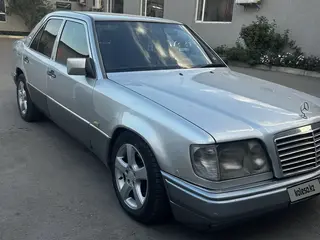 Mercedes-Benz E 280