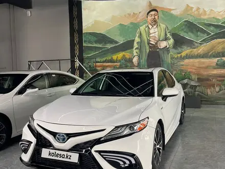 Toyota Camry 2020 года за 12 200 000 тг. в Усть-Каменогорск – фото 3