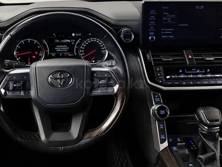 Toyota Land Cruiser 2022 года за 45 000 000 тг. в Алматы – фото 11