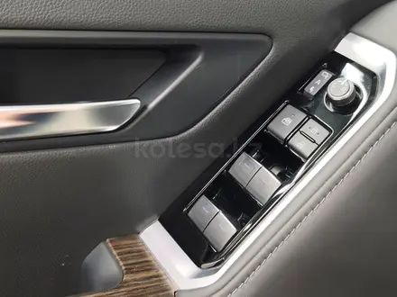 Toyota Land Cruiser 2022 года за 45 000 000 тг. в Алматы – фото 15
