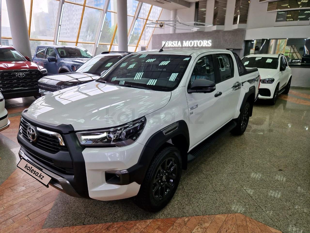 Toyota Hilux 2024 г.