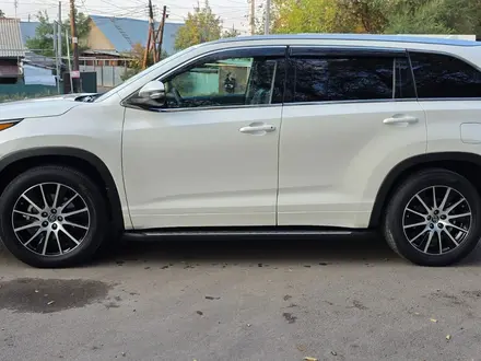 Toyota Highlander 2019 года за 20 900 000 тг. в Алматы – фото 13