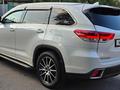 Toyota Highlander 2019 года за 20 900 000 тг. в Алматы – фото 6