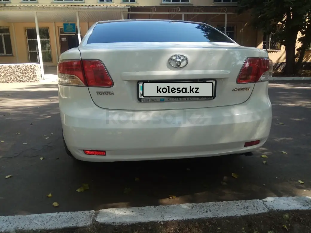 Toyota Avensis, 2010