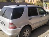 Mercedes-Benz ML 430 2001 года за 4 000 000 тг. в Щучинск – фото 2