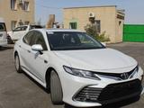 Toyota Camry 2023 года за 18 700 000 тг. в Актау