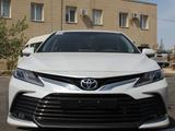 Toyota Camry 2023 года за 18 700 000 тг. в Актау – фото 4