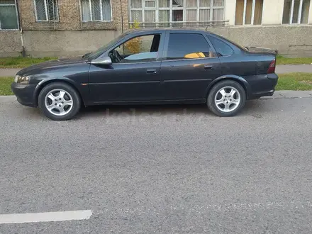 Opel Vectra 1996 года за 1 400 000 тг. в Алматы – фото 2