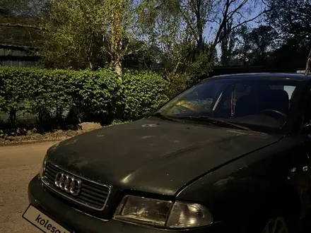 Audi A4 1995 года за 900 000 тг. в Алматы – фото 2