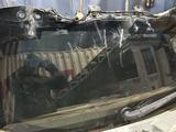 Заднее лобовое стекло оригинал Тойота Хайландер 13-19г за 90 000 тг. в Алматы