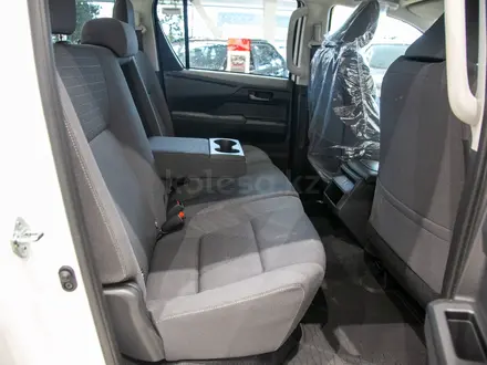 Toyota Hilux Prestige 2026 года за 33 490 000 тг. в Алматы – фото 8