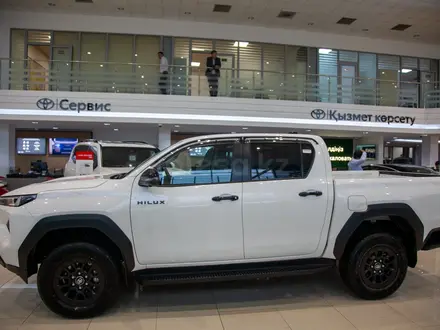 Toyota Hilux Prestige 2026 года за 33 490 000 тг. в Алматы – фото 5