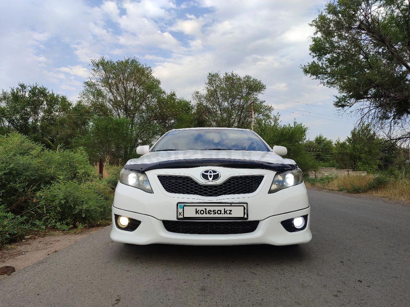 Toyota Camry 2009 г.