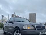 Mercedes-Benz C 180 1994 годаfor1 300 000 тг. в Астана – фото 2