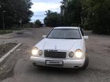 Mercedes-Benz E 200 1997 годаүшін3 500 000 тг. в Семей – фото 4