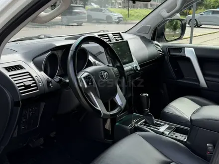 Toyota Land Cruiser Prado 2015 года за 18 300 000 тг. в Алматы – фото 9