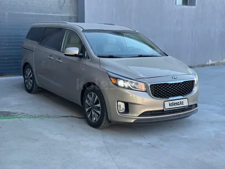 Kia Carnival 2015 года за 13 300 000 тг. в Туркестан – фото 2