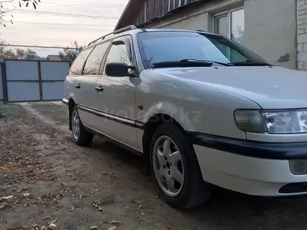 Volkswagen Passat 1994 года за 2 500 000 тг. в Уральск – фото 3