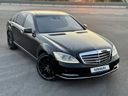 Mercedes-Benz S 500 2011 года за 14 800 000 тг. в Алматы – фото 33