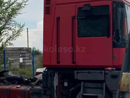 Renault  Magnum 1998 года за 6 000 000 тг. в Караганда – фото 2