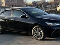 Toyota Camry 2017 года за 9 500 000 тг. в Атырау