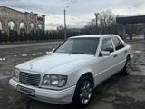 Mercedes-Benz E 200 1995 годаүшін2 300 000 тг. в Тараз