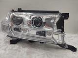 Land Cruiser 200 Фара, Капот, Бампер, Молдинг фары, Решетка Радитатора за 250 000 тг. в Алматы – фото 3