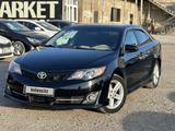 Toyota Camry 2014 года за 8 450 000 тг. в Актобе