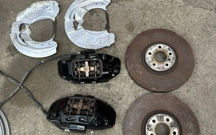 BMW E 70 передняя тормозная система за 300 000 тг. в Шымкент