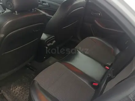 Chevrolet Malibu 2013 года за 4 850 000 тг. в Атырау – фото 14