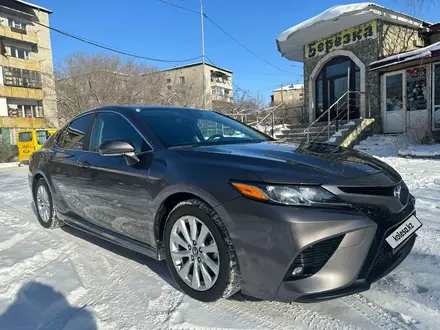 Toyota Camry 2020 года за 13 000 000 тг. в Талдыкорган