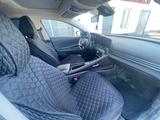 Hyundai Elantra 2023 года за 8 100 000 тг. в Уральск – фото 5