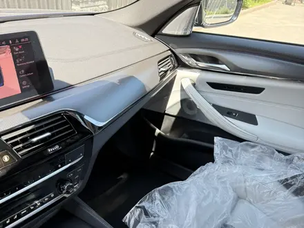 BMW M5 2022 года за 52 000 000 тг. в Алматы – фото 35
