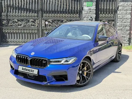 BMW M5 2022 года за 52 000 000 тг. в Алматы