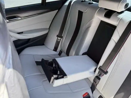 BMW M5 2022 года за 52 000 000 тг. в Алматы – фото 40