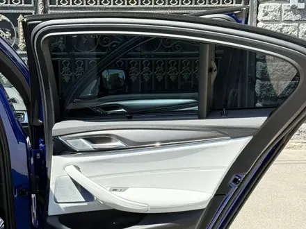 BMW M5 2022 года за 52 000 000 тг. в Алматы – фото 42