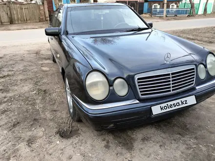 Mercedes-Benz E 200 1995 годаүшін2 300 000 тг. в Павлодар