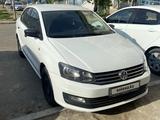 Volkswagen Polo 2016 года за 4 700 000 тг. в Атырау – фото 2