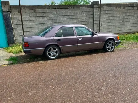 Mercedes-Benz E 230 1992 года за 1 800 000 тг. в Шымкент – фото 4